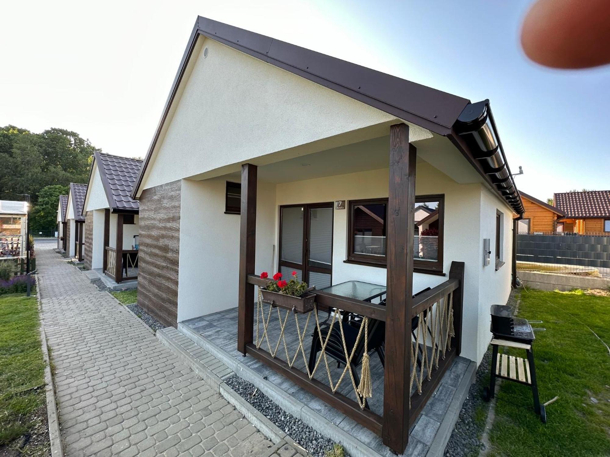 Osrodek Wczasowy Amelia Hotel Jaroslawiec Exterior photo